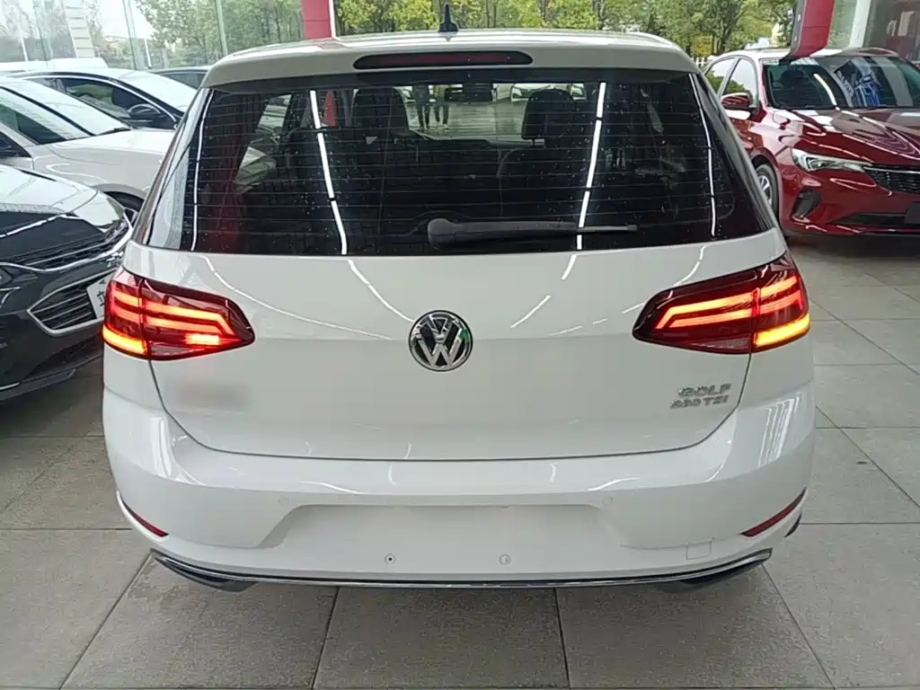 Volkswagen Golf — миниатюра 6