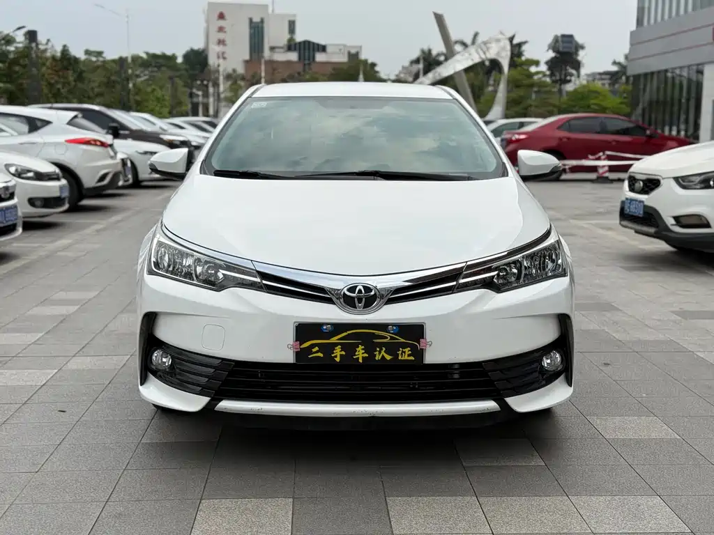 TOYOTA COROLLA