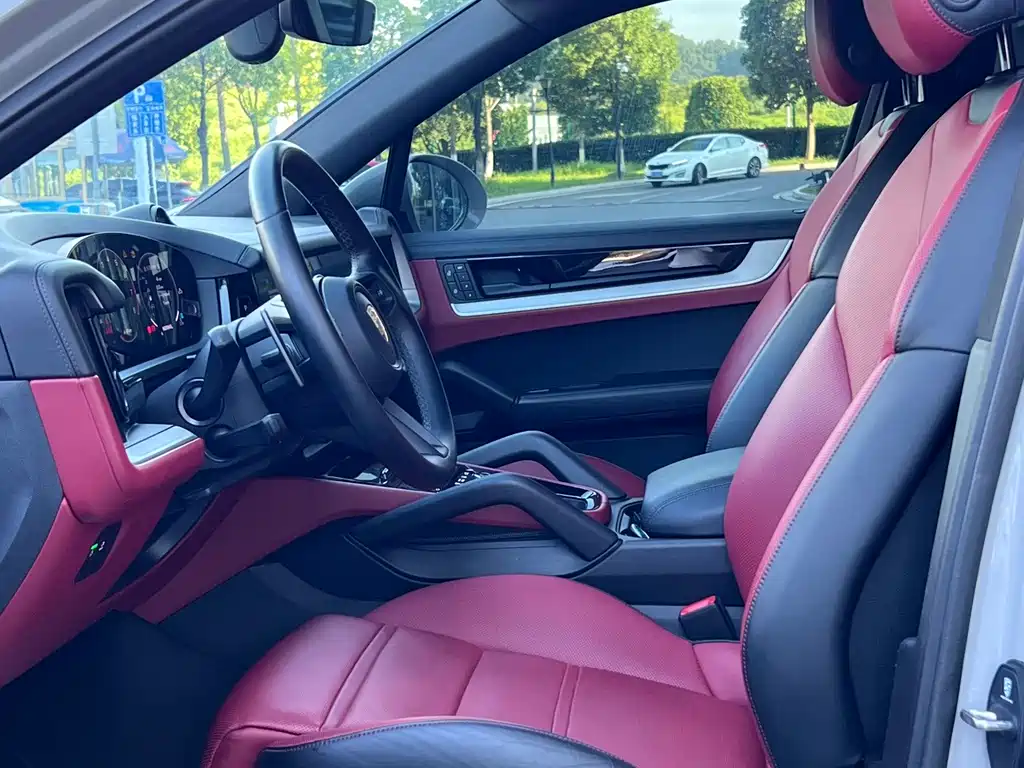 Porsche Cayenne — миниатюра 3