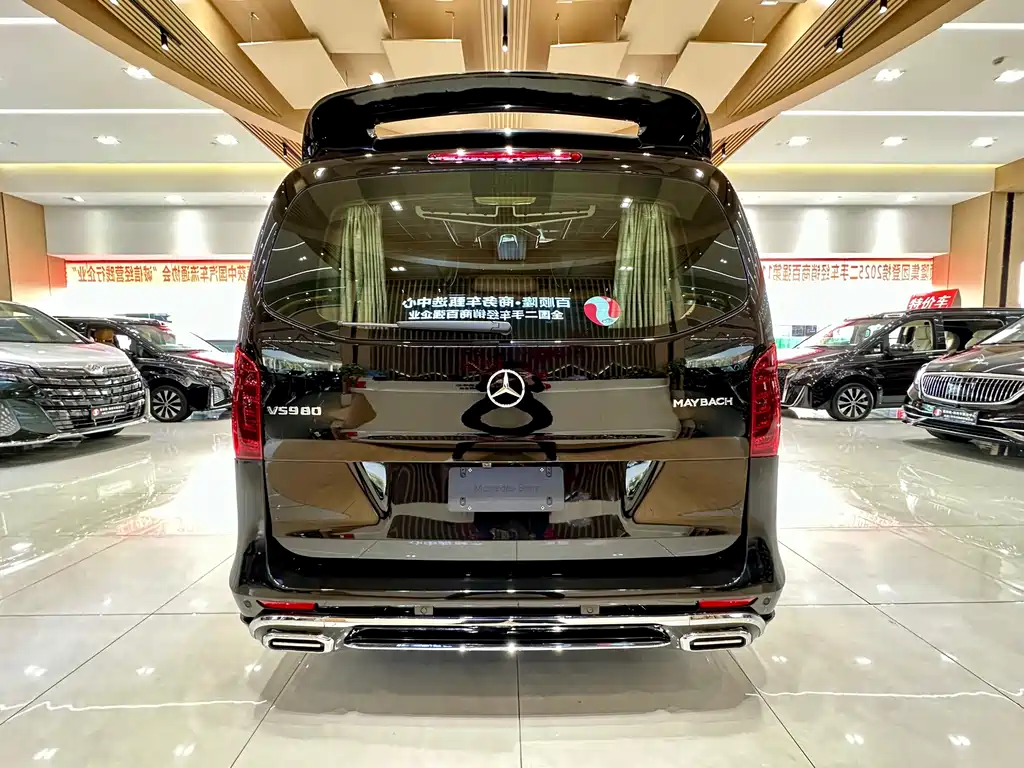 Mercedes-Benz Vito 2021 2.0T 7 мест