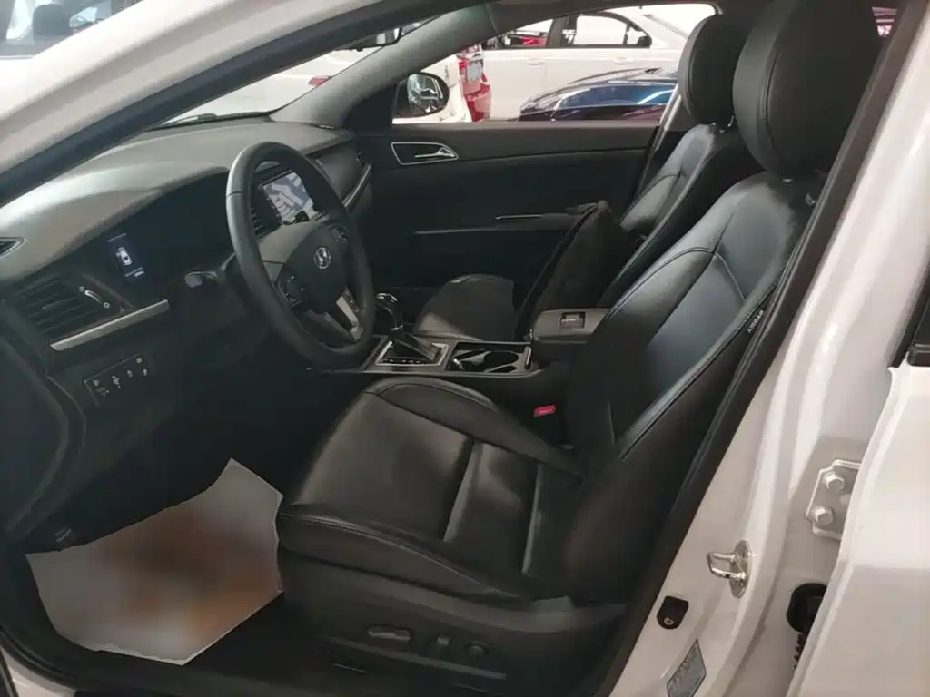 Hyundai Mistra — миниатюра 15