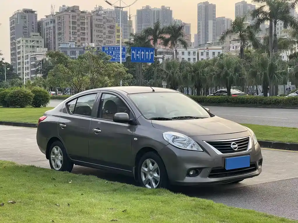 Nissan Sunny — миниатюра 3
