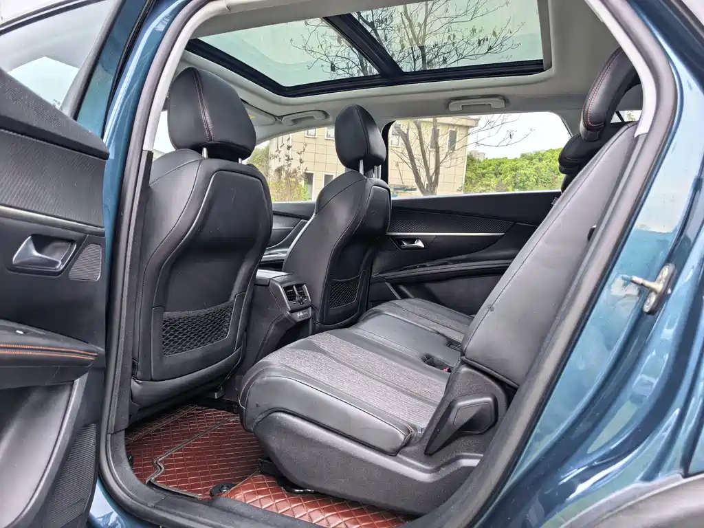 Peugeot 5008 2017 350THP 7 мест Elite