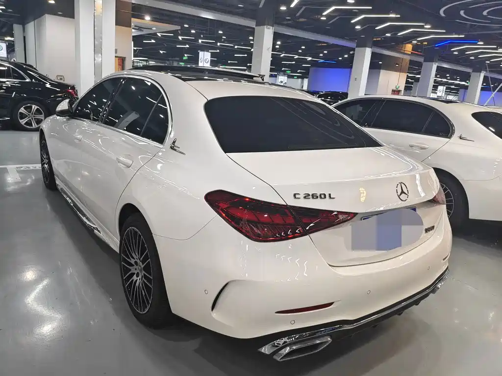 Mercedes-Benz C-Class — миниатюра 22