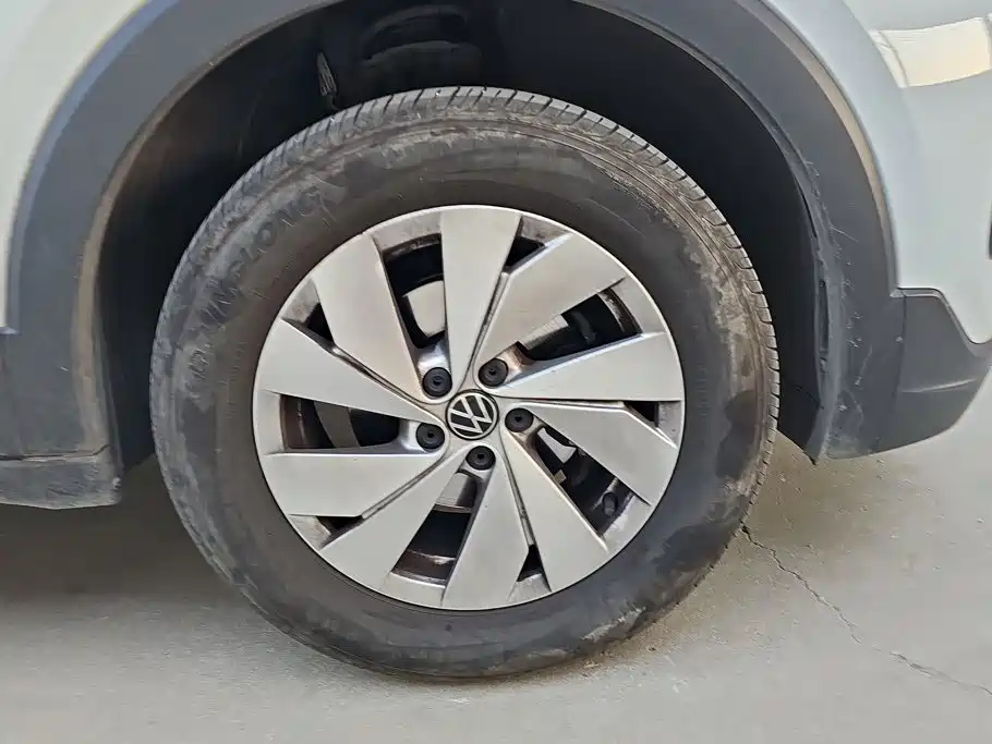 Volkswagen Tharu — миниатюра 6