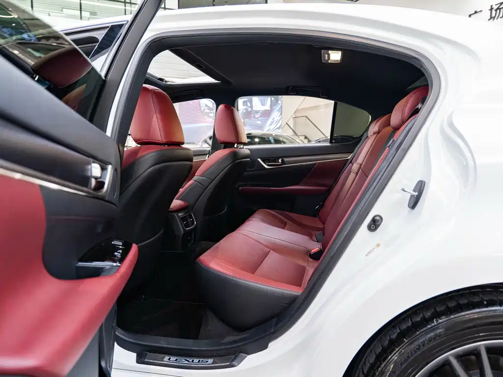 Lexus GS — миниатюра 9