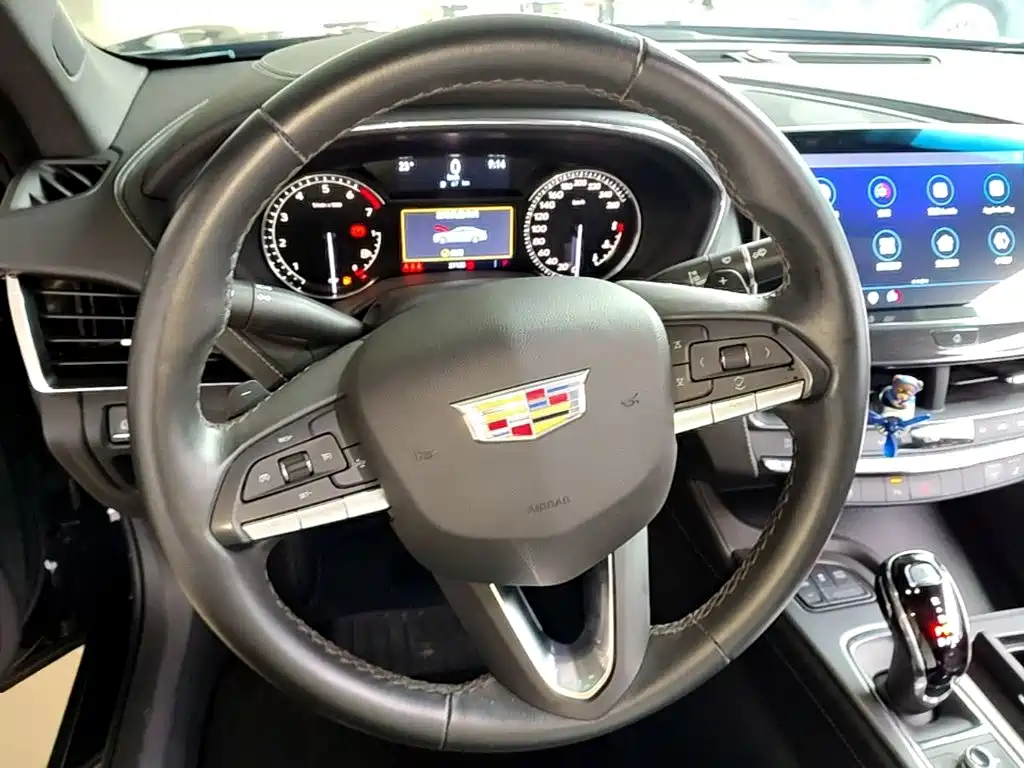 Cadillac CT5 — миниатюра 11
