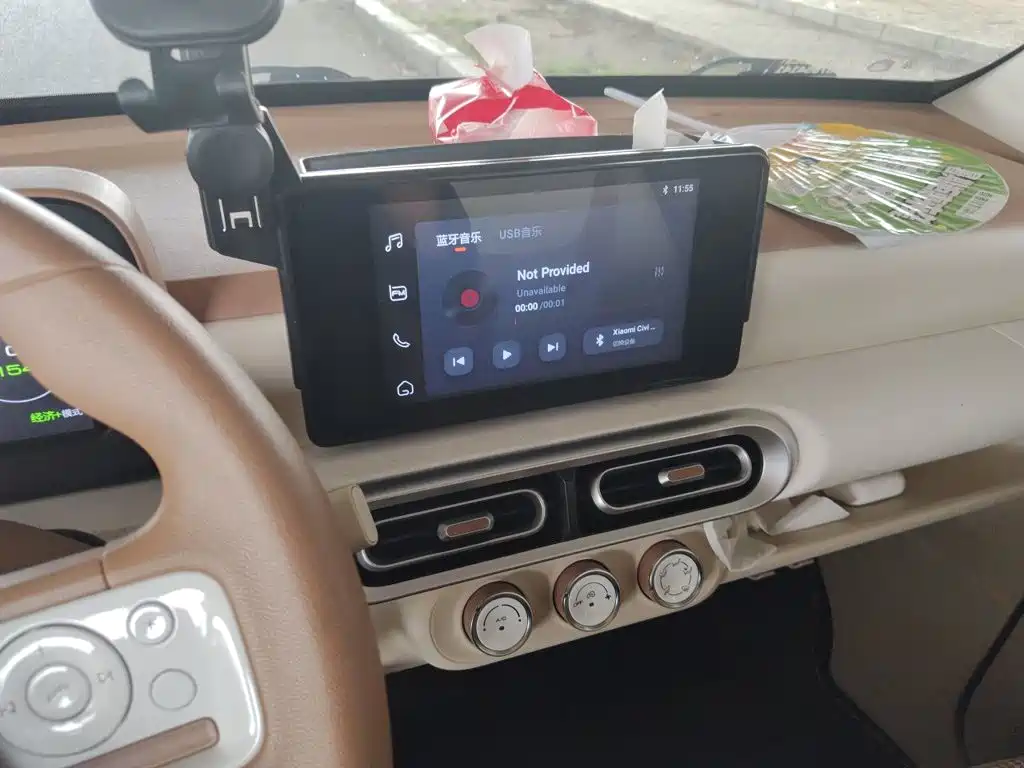 Wuling MINIEV — миниатюра 9
