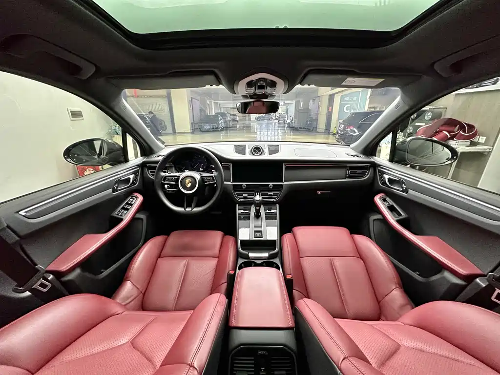 Porsche Macan — миниатюра 9