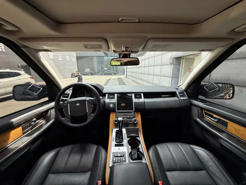 Land Rover Sport — миниатюра 5