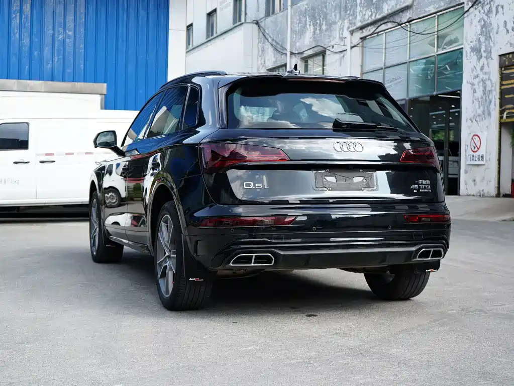 Audi Q5L — миниатюра 19