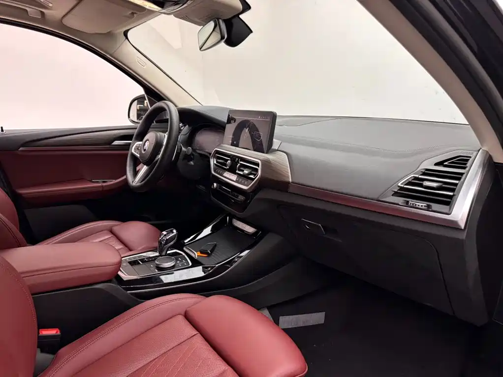 BMW X3 — миниатюра 11