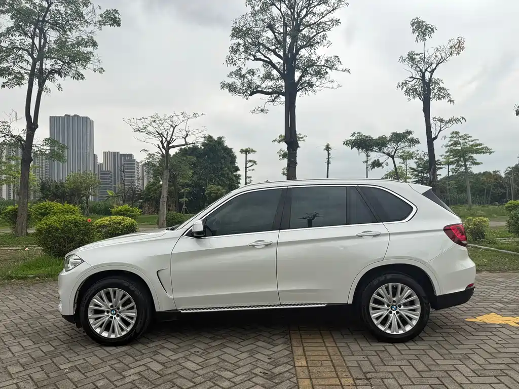 BMW X5 2017 xDrive28i