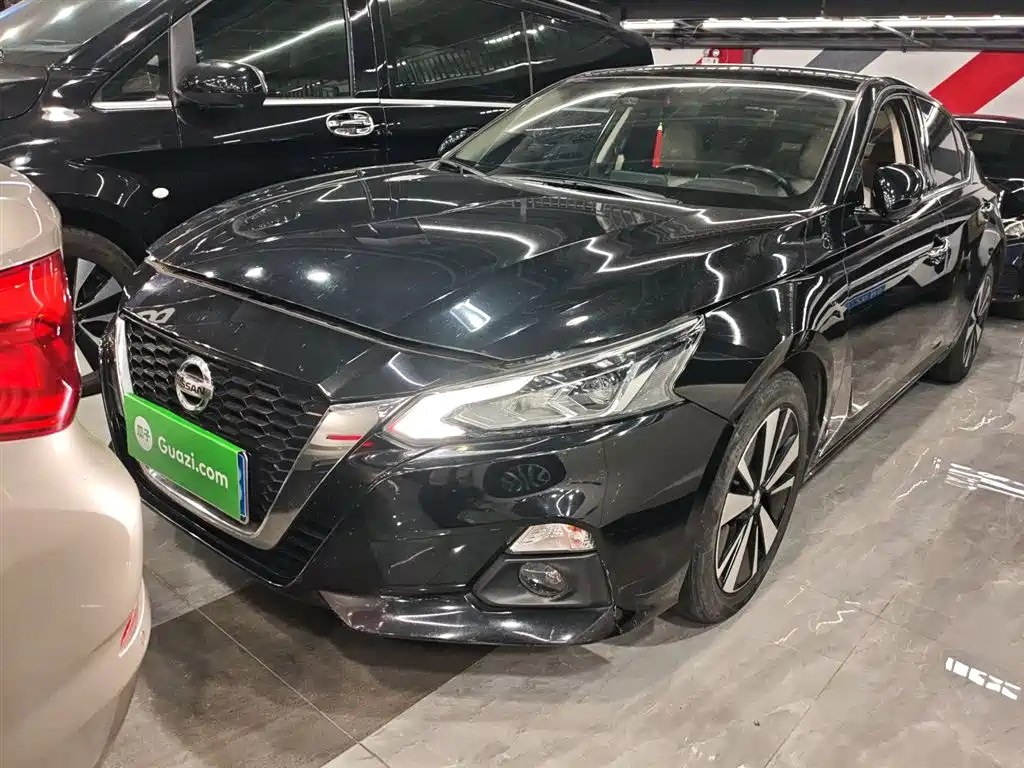 NISSAN TEANA