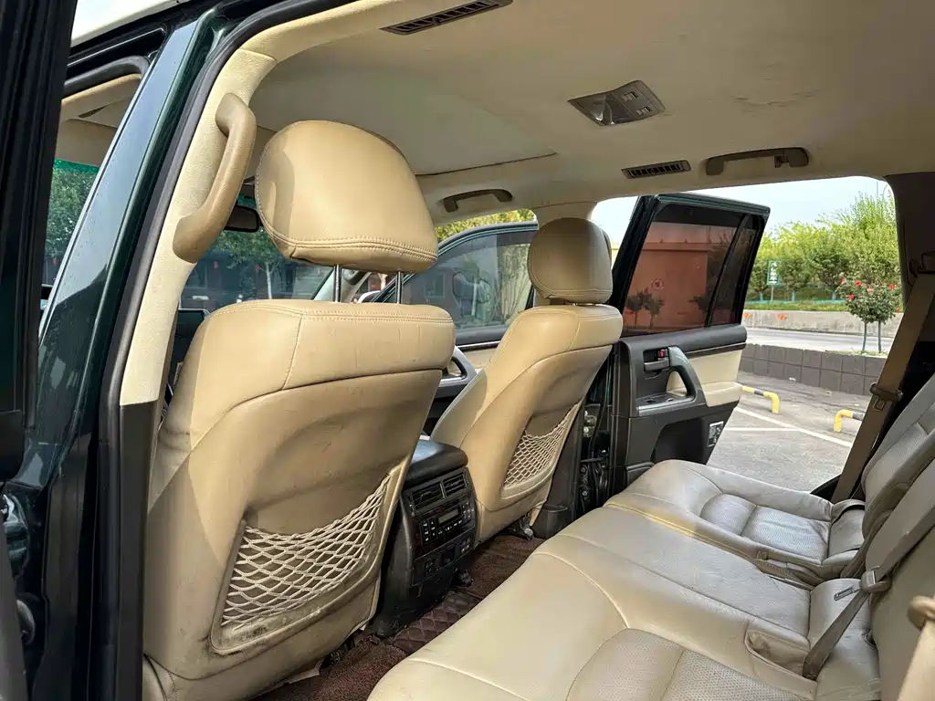 Toyota Land Cruiser 2010 4.7L AT VX