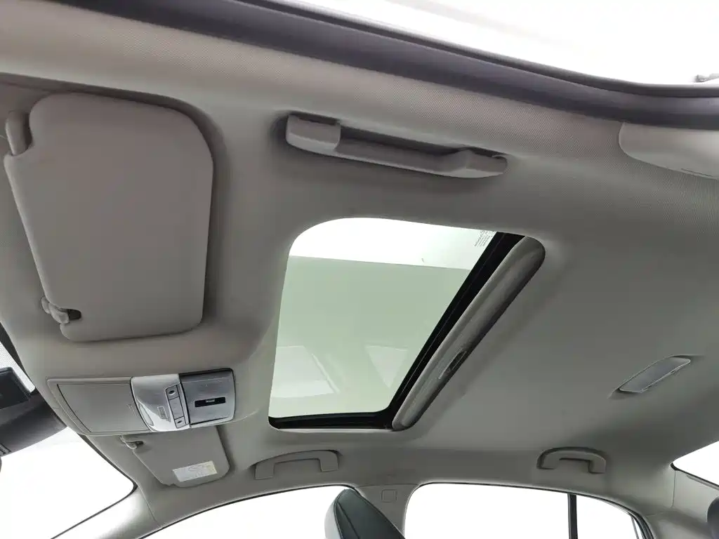 Nissan Sylphy — миниатюра 14