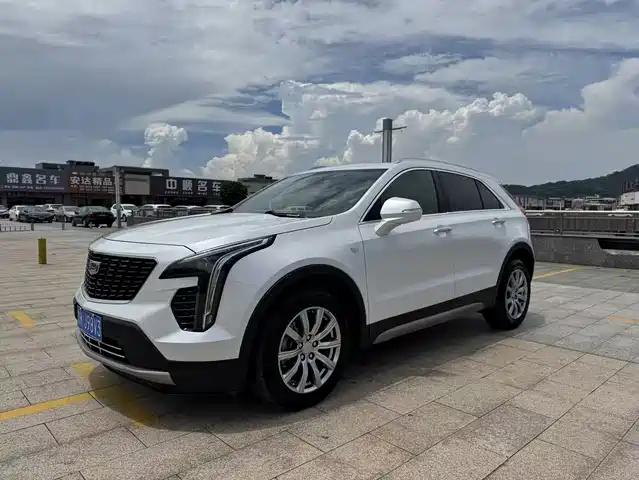Cadillac XT4