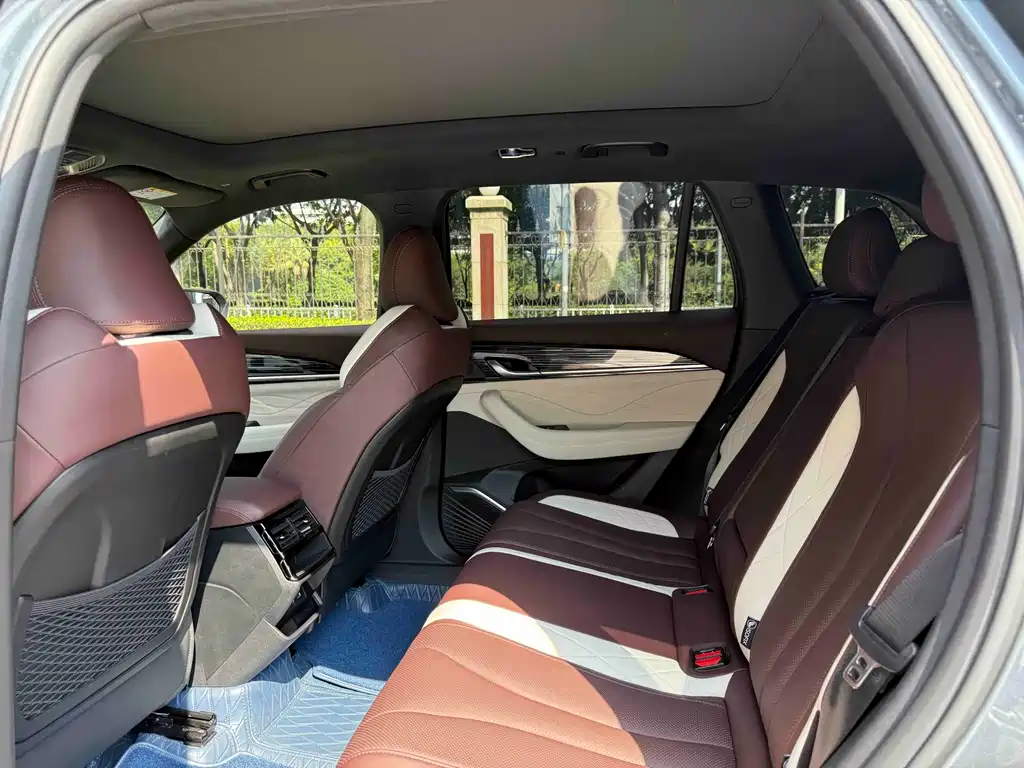 Geely Xingyue L — миниатюра 5