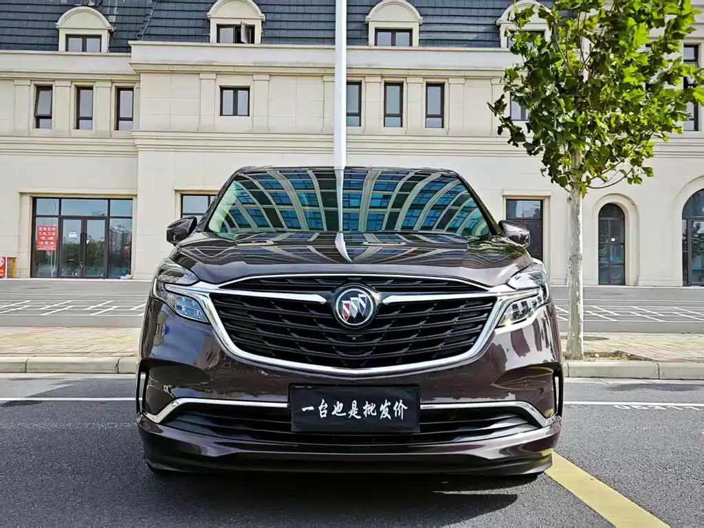 Buick GL8 — миниатюра 2