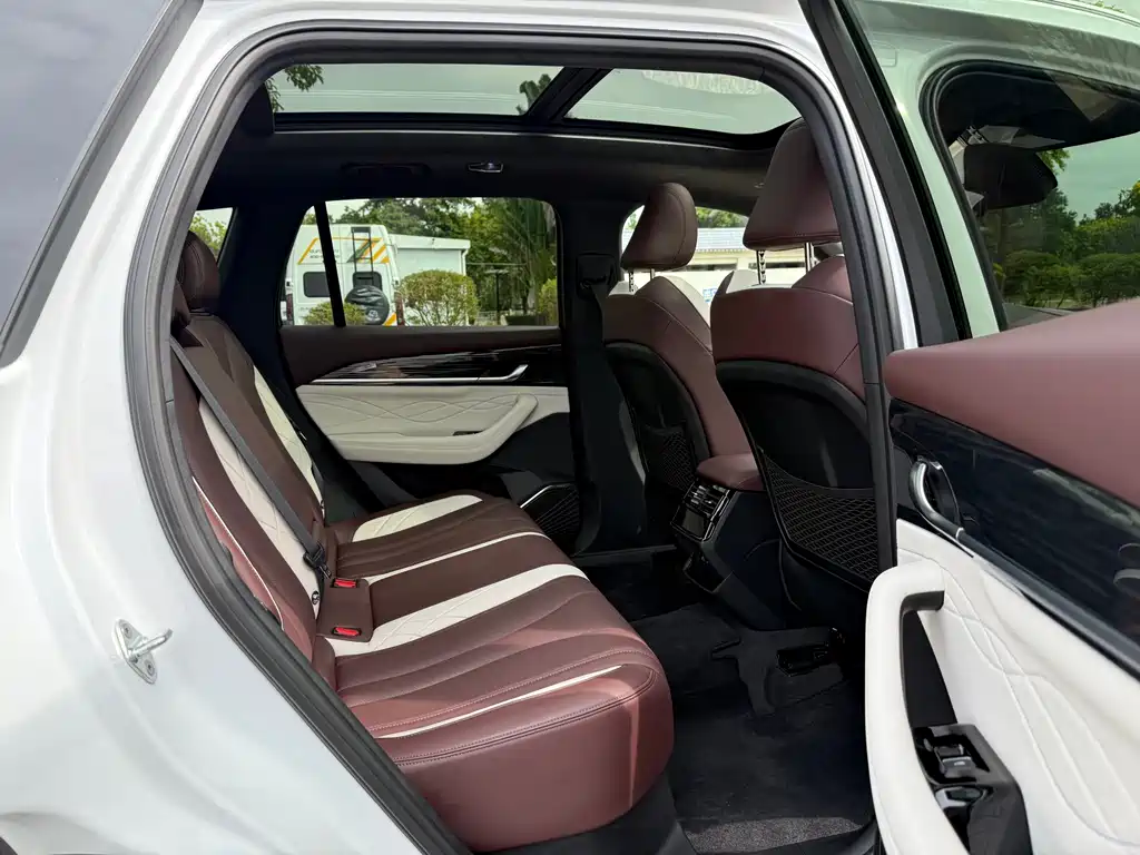 GEELY AUTOMOBILE XINGYUE L