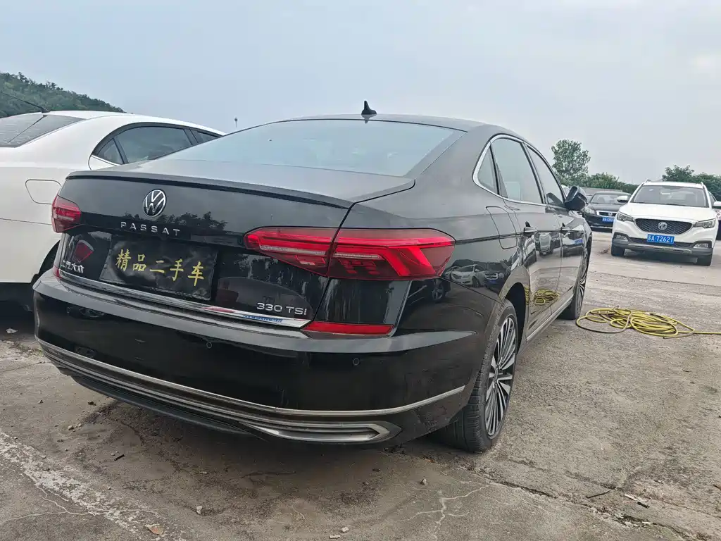 Volkswagen Passat — миниатюра 8