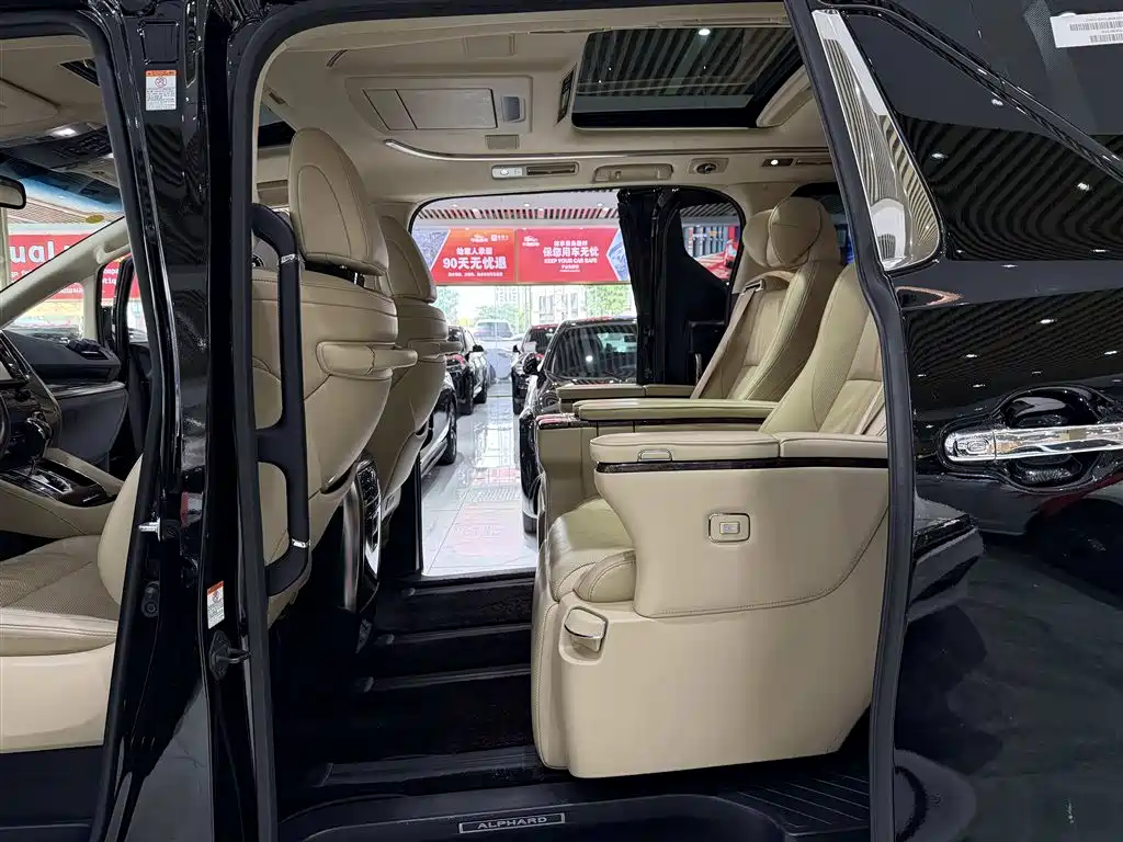 Toyota Alphard Facelift 3.5L Premium Edition, фото 13