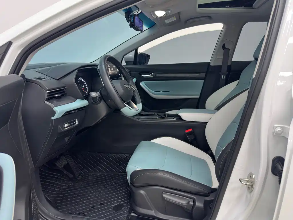 Geely Emgrand S — миниатюра 10