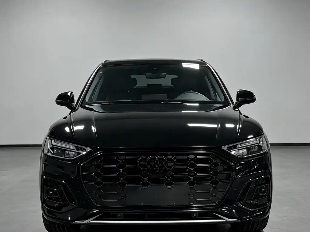 Audi Q5L Sportback — миниатюра 2