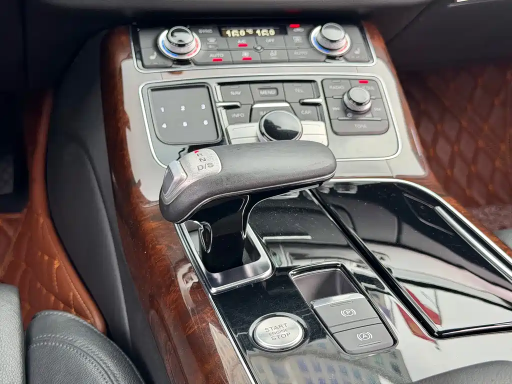 Audi A8 — фотографии объявления, Фото 14