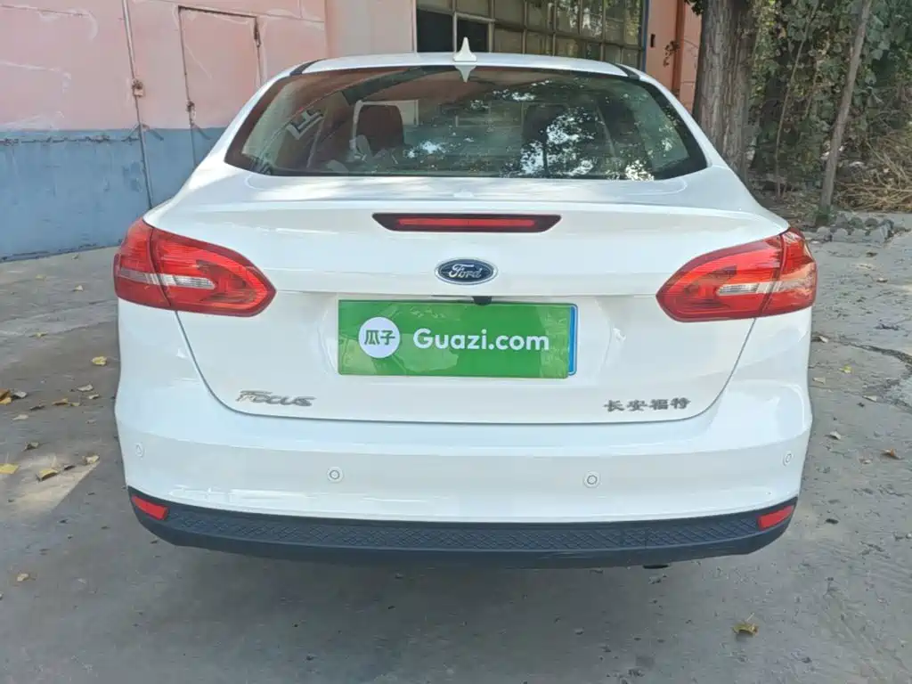Ford Focus — миниатюра 6