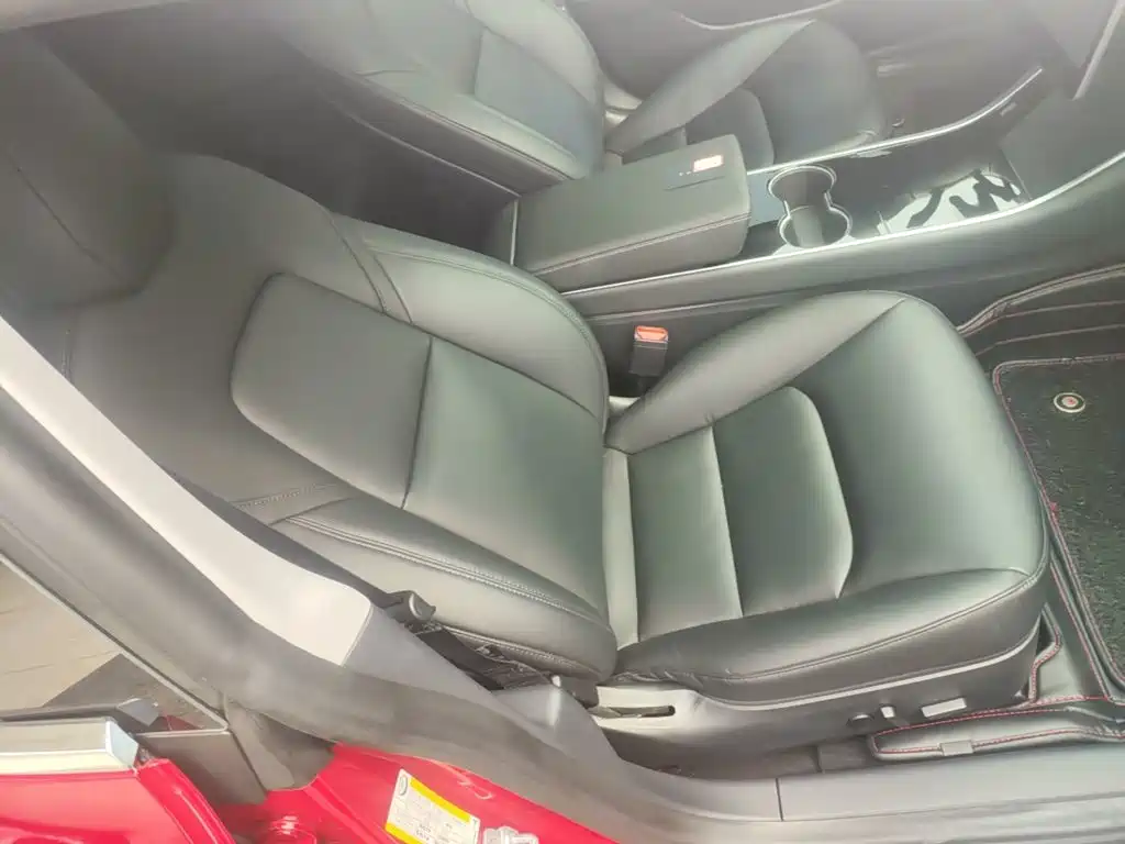 Tesla Model 3 — миниатюра 25