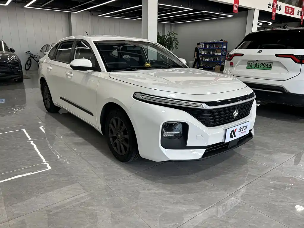 Baojun RC-5 — миниатюра 3