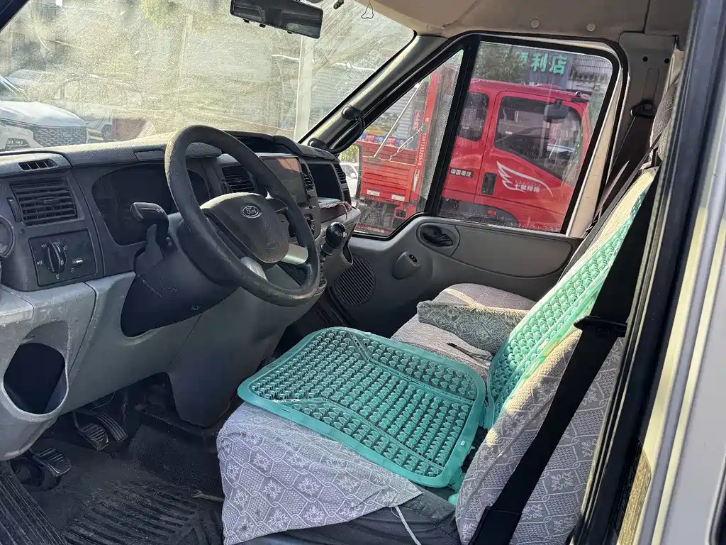 Ford Transit Custom — миниатюра 6