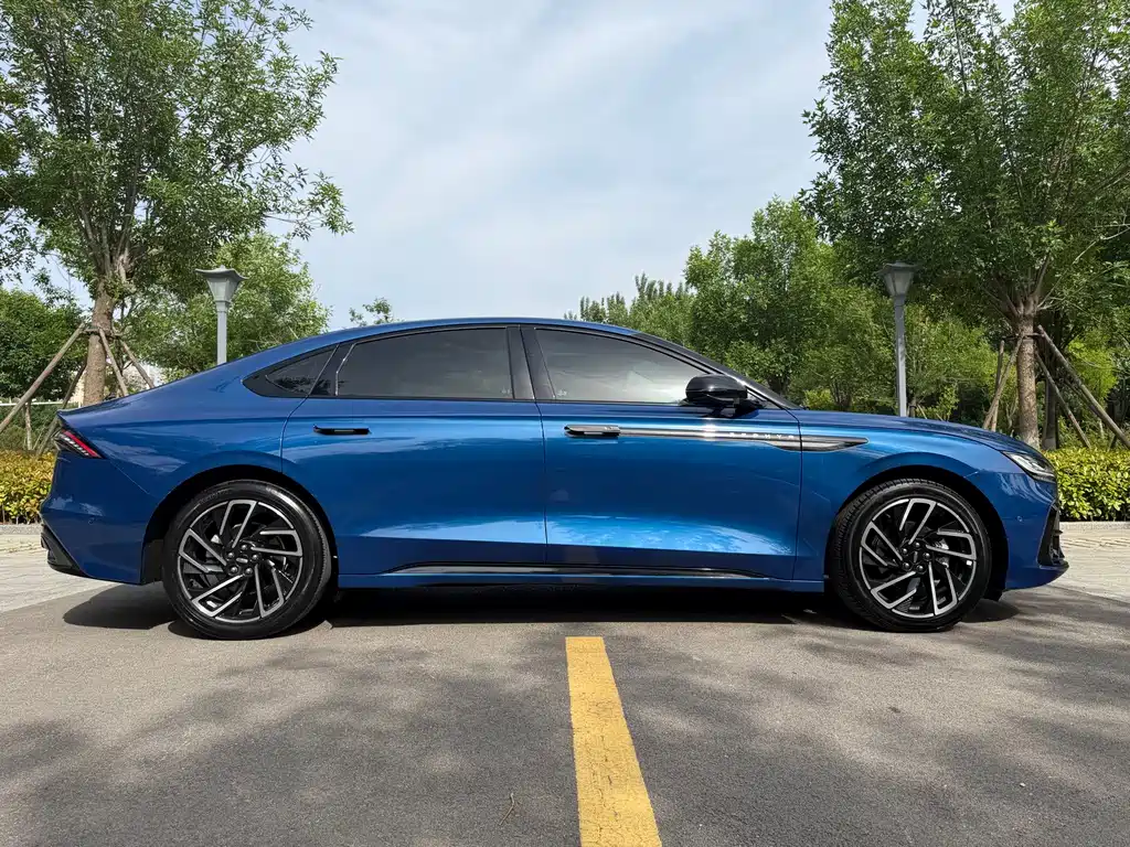 Lincoln Z — миниатюра 7