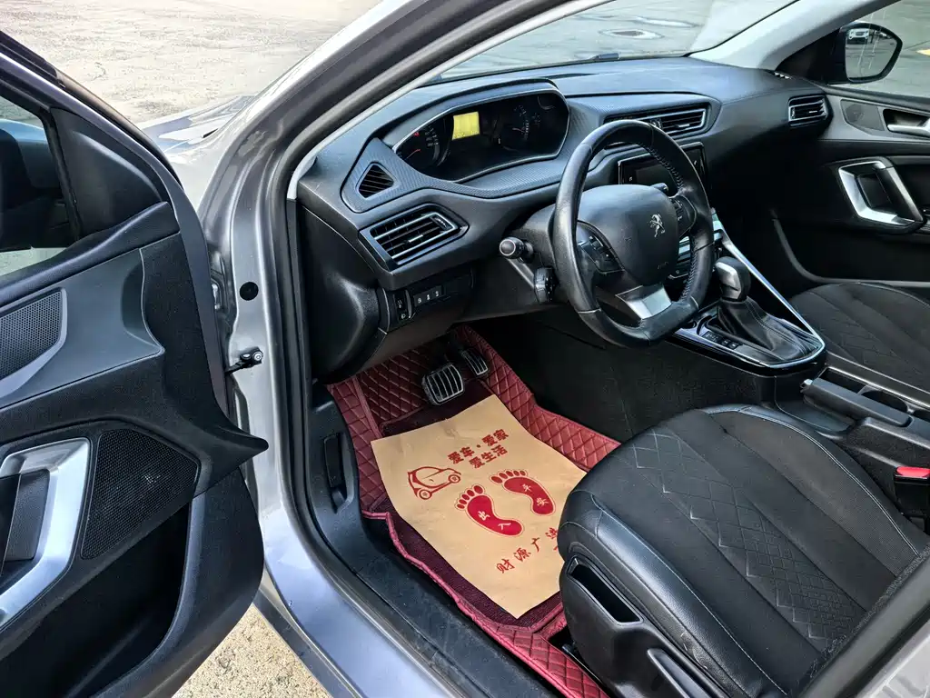 Peugeot 308 — миниатюра 11