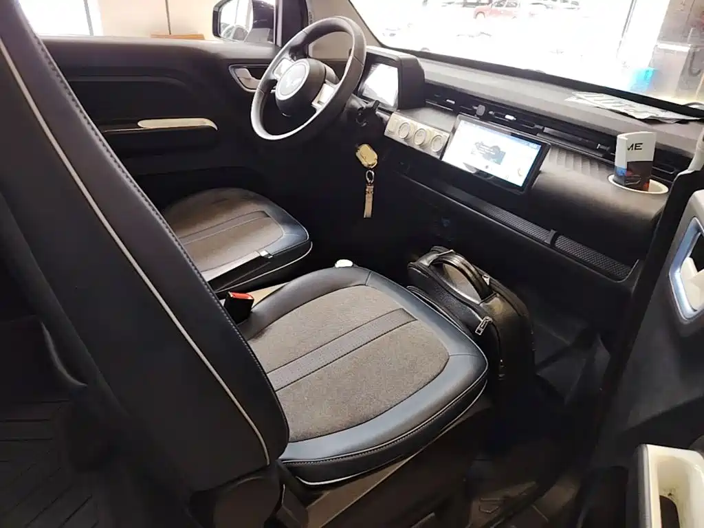 Wuling MINIEV — миниатюра 25