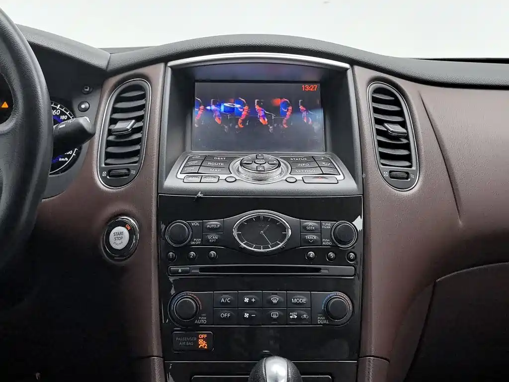 Infiniti QX50 — миниатюра 12