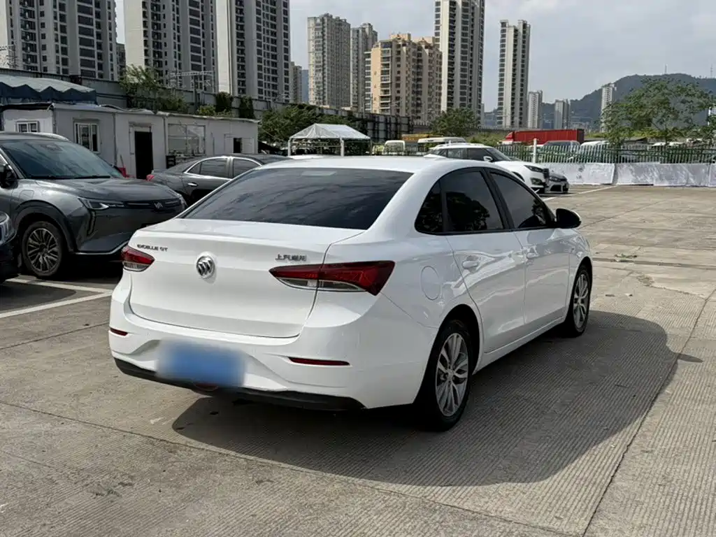 Buick Excelle — миниатюра 12