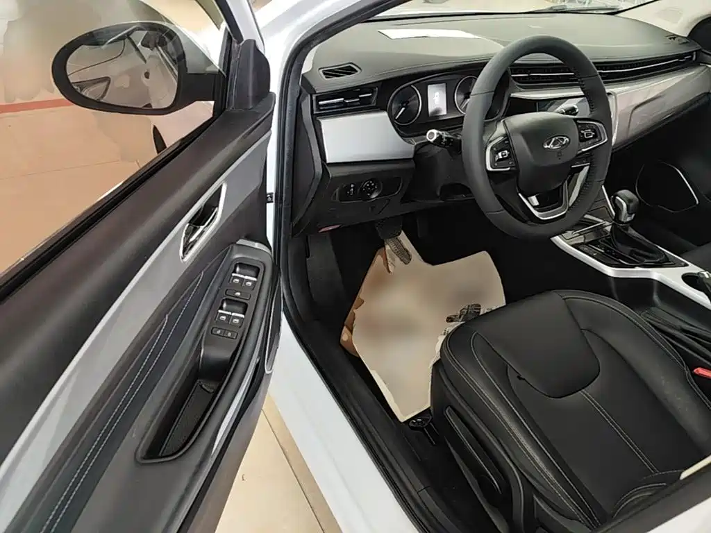 Chery Arrizo 5 — миниатюра 16