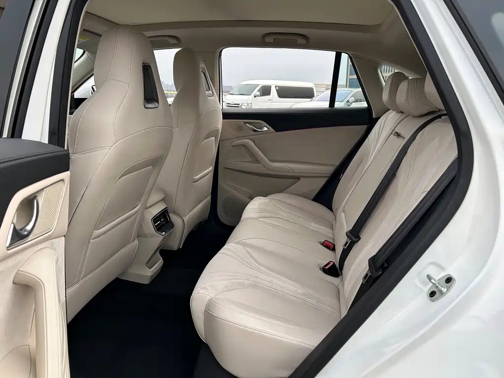 Roewe D5X DMH — миниатюра 12