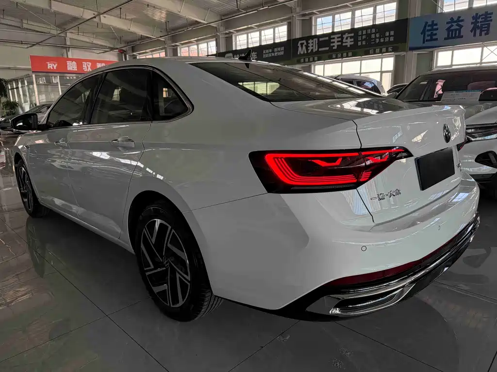 Volkswagen Sagitar 2023 280TSI DSG