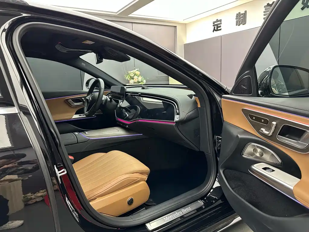 Mercedes-Benz E-Class E 2024 E 300 L Luxury