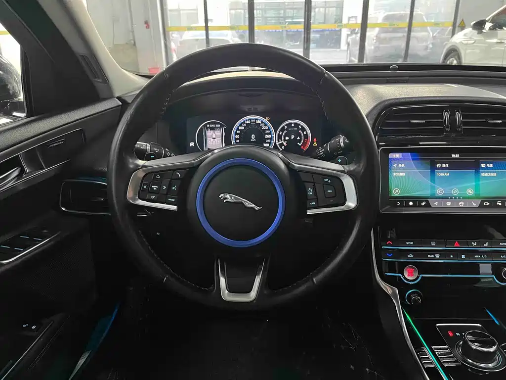 Jaguar XEL — миниатюра 21