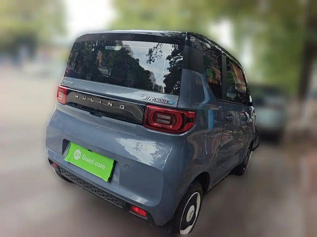 Wuling MINIEV — миниатюра 4