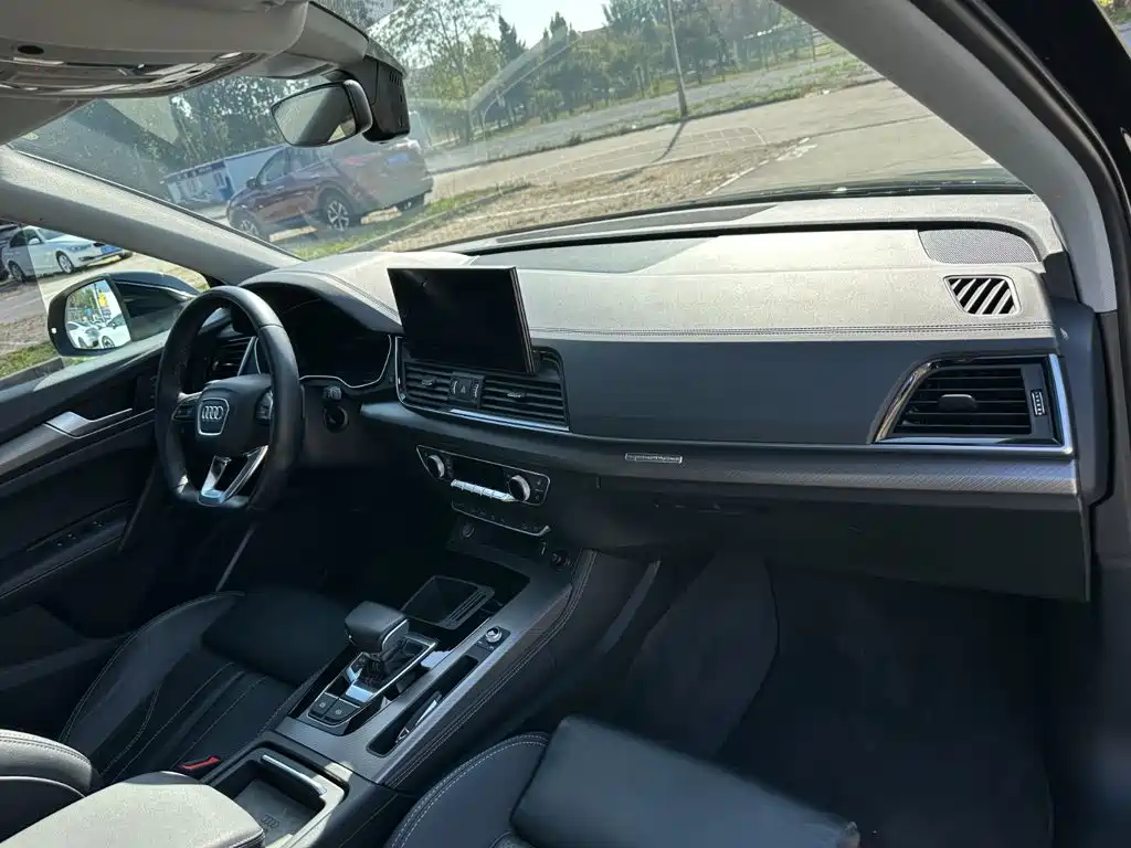 Audi Q5L — миниатюра 15