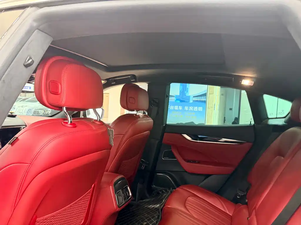 Maserati Levante — миниатюра 13