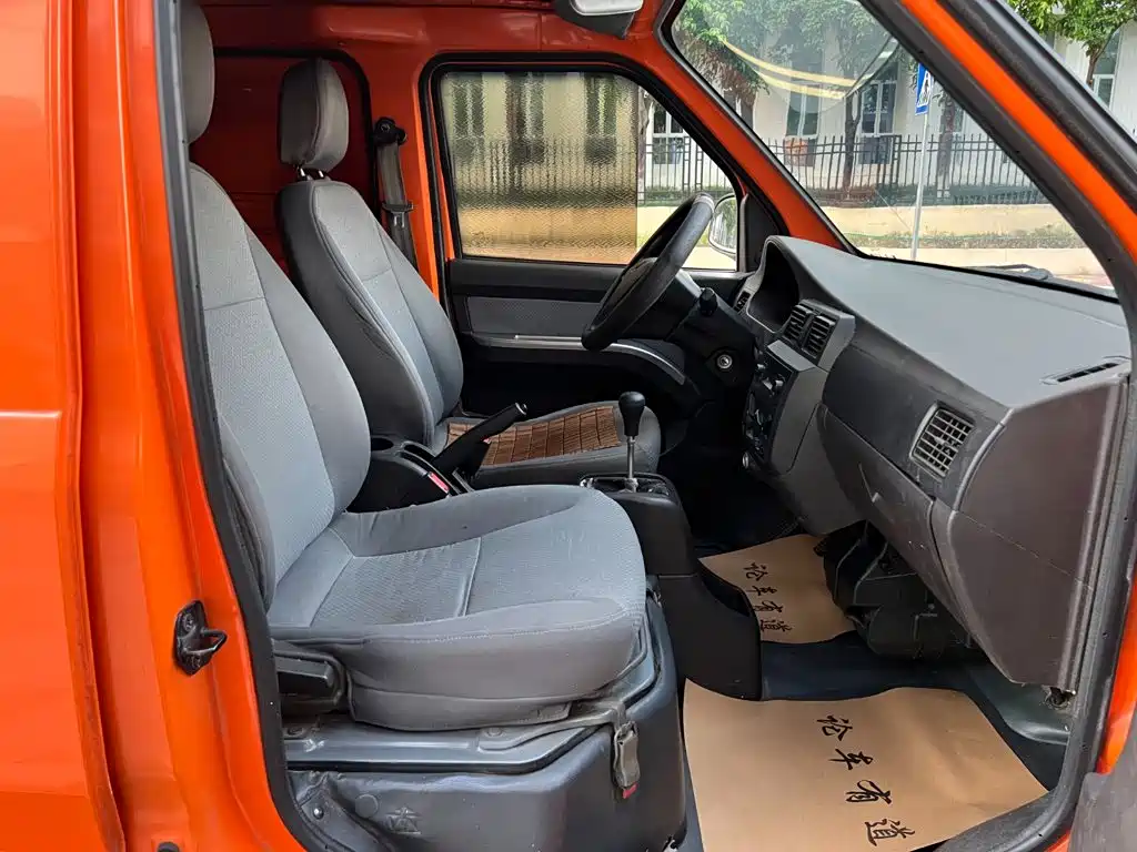 Wuling Rongguang — миниатюра 4