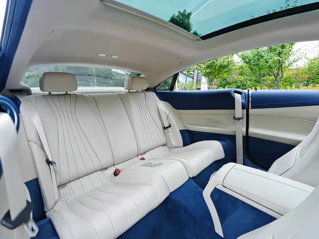 Mercedes-Benz E-Class (Import) — миниатюра 13