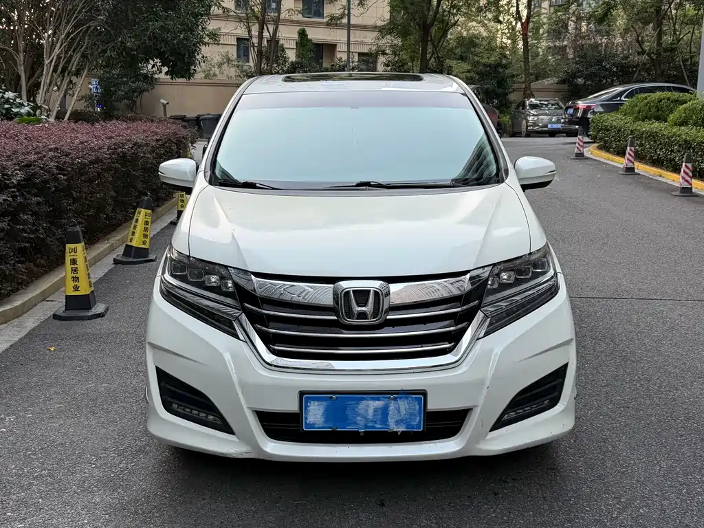 Honda Elysion — миниатюра 2