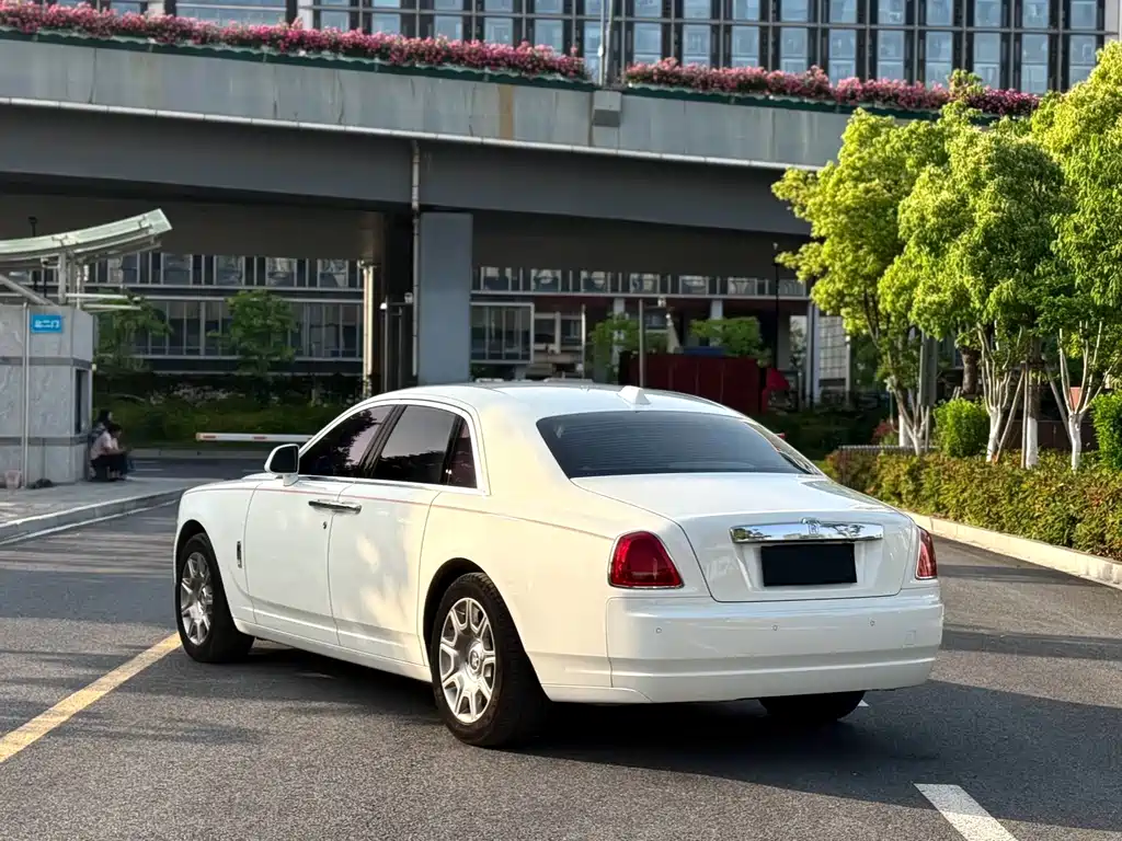 Rolls-Royce Ghost — миниатюра 7
